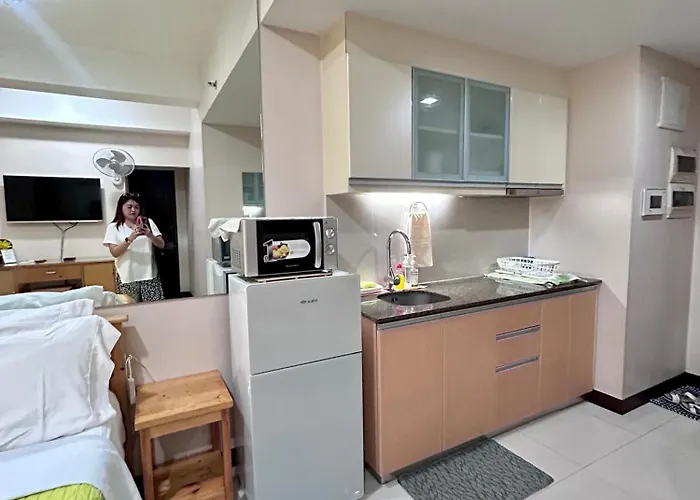 Aparthotel Staycation Near Airport Across Naia Terminal 3,13 Min Drive To Terminal 2 And 1, Vexy Condotel Located At 101 Newport Manila