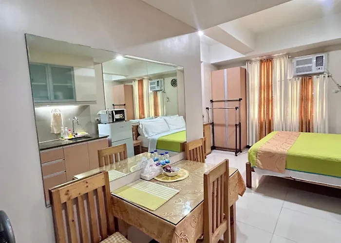 Staycation Near Airport Across Naia Terminal 3,13 Min Drive To Terminal 2 And 1, Vexy Condotel Located At 101 Newport 2*